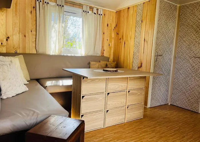 Camping Mobil-home Cosy Clim&tv-3 *